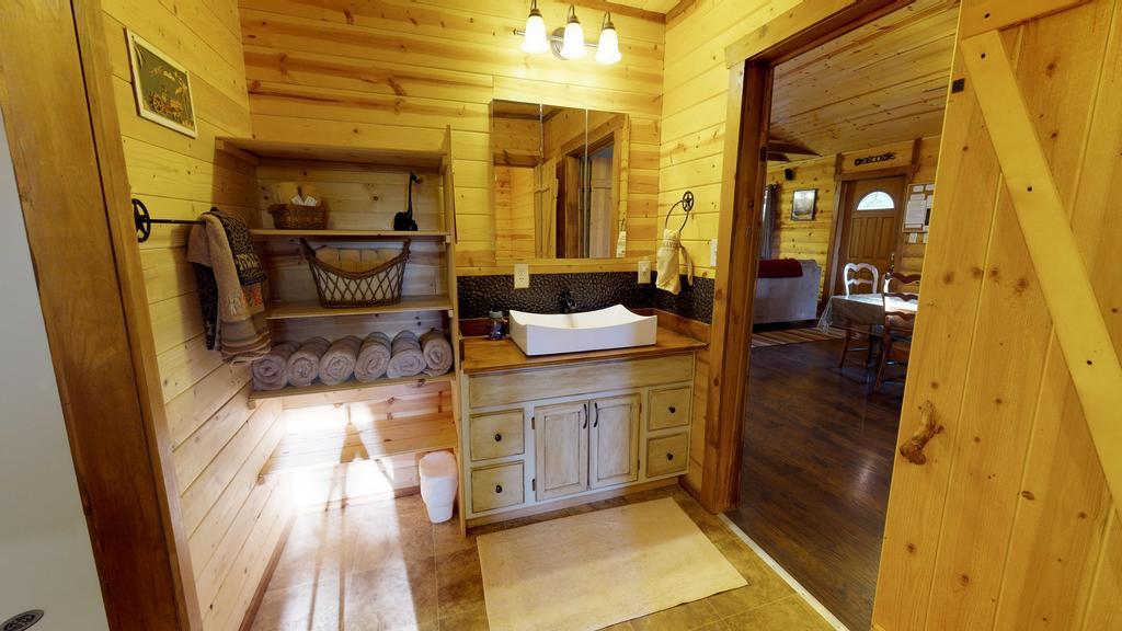 Long View Cabin, Breakfast Deck Overlooking The Canyon! Monticello Bagian luar foto